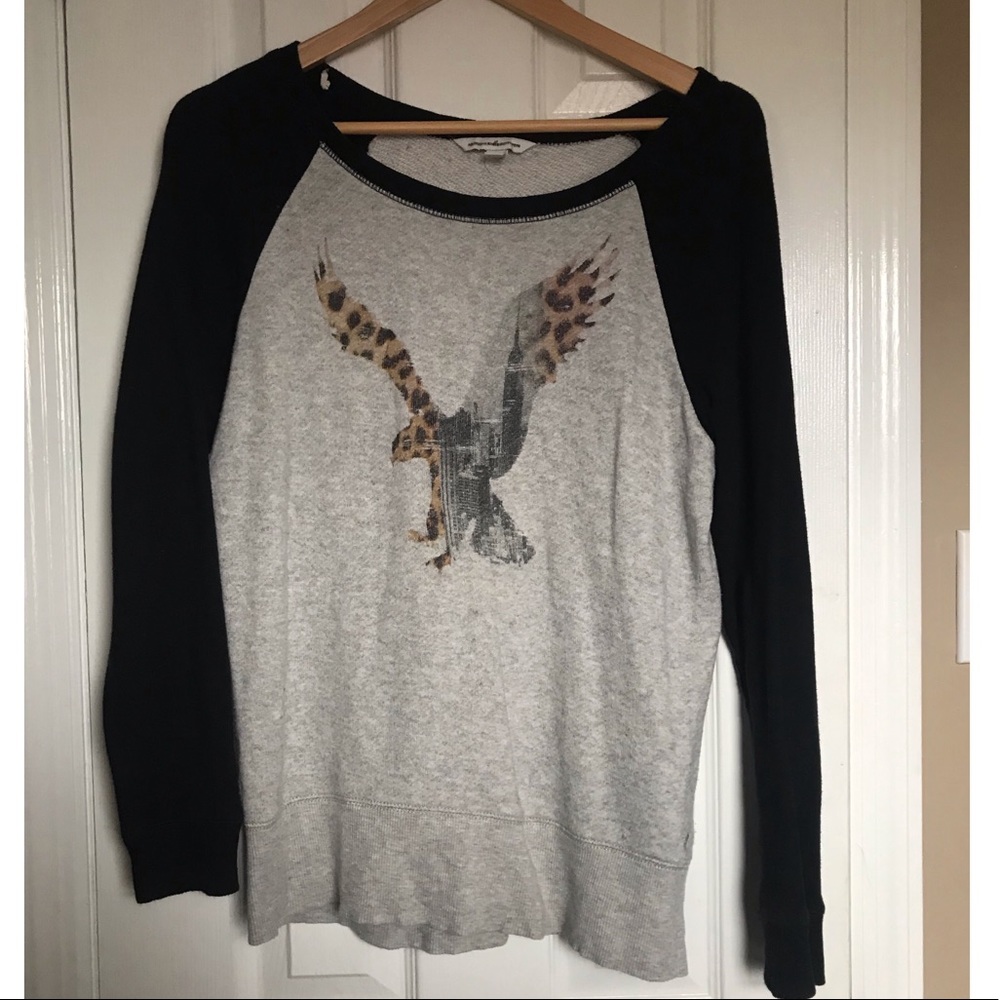 American Eagle sweatshirt/top